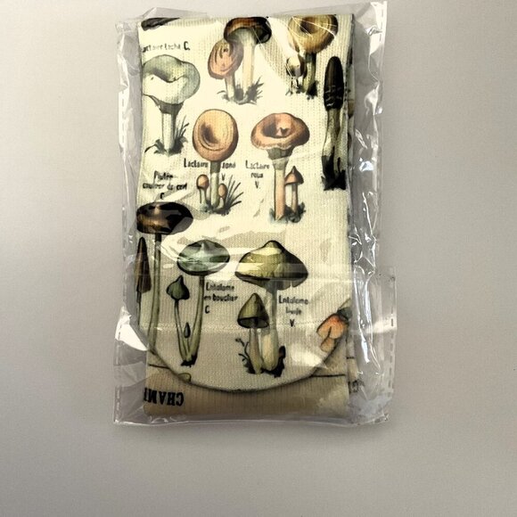 MUSHROOM SOCKS NOVELTY FUN SOCKS THEME - Picture 5 of 8